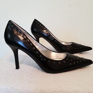 NWOT Black High Heel Pumps 7.5M